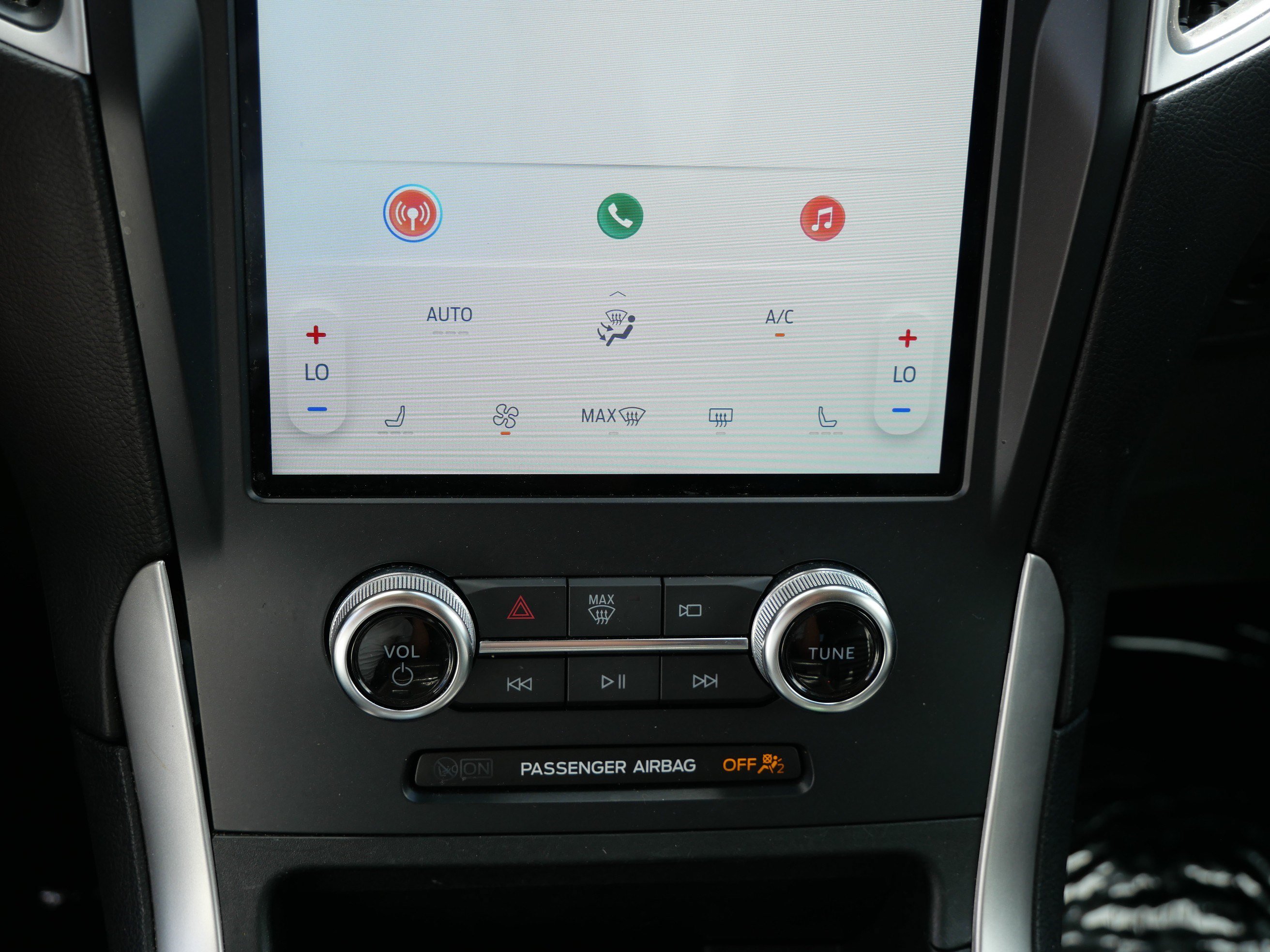 Certified 2024 Ford Edge SEL AWD/4WD image 23