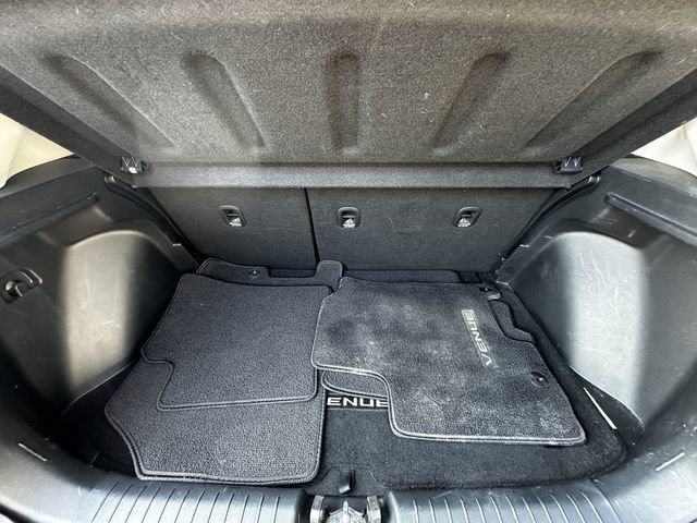 Used 2023 Hyundai Venue SEL FWD image 40