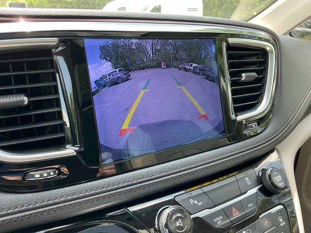 Used 2017 Chrysler Pacifica Limited FWD image 27