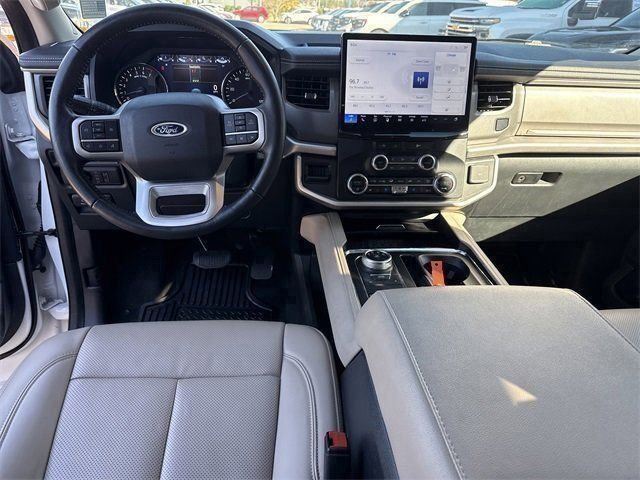 Certified 2024 Ford Expedition Max XLT image 7