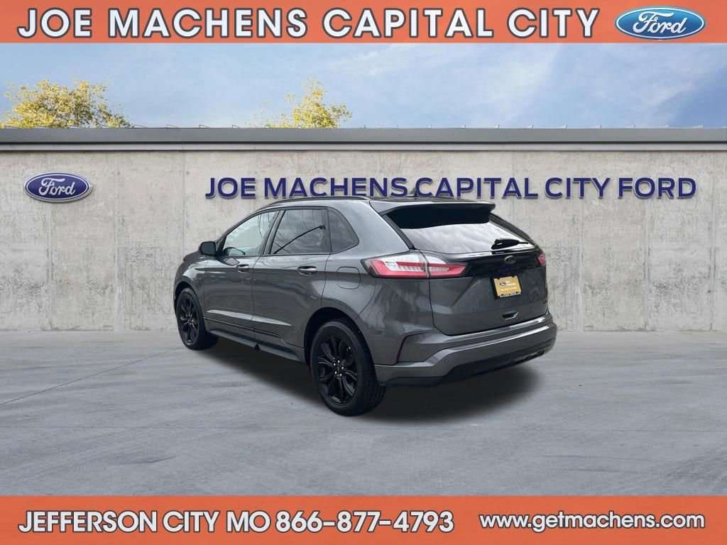 Certified 2023 Ford Edge SE w/ Black Appearance Package image 6