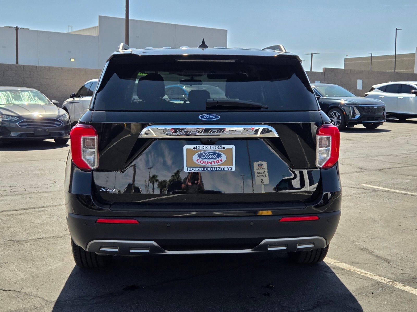 Certified 2023 Ford Explorer XLT w/ Equipment Group 202A RWD image 5