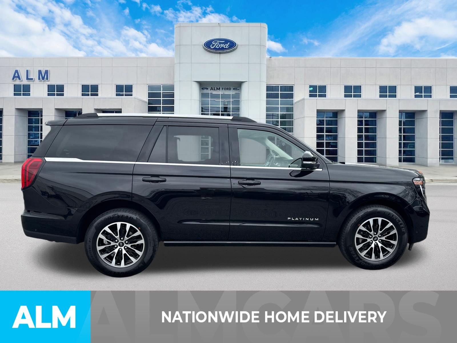 Certified 2025 Ford Expedition Platinum image 4