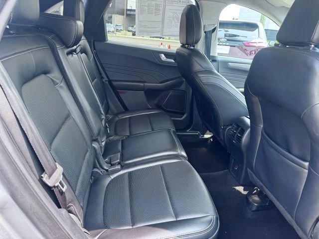 Certified 2022 Ford Escape Titanium w/ Class II Trailer Tow Package AWD/4WD image 7