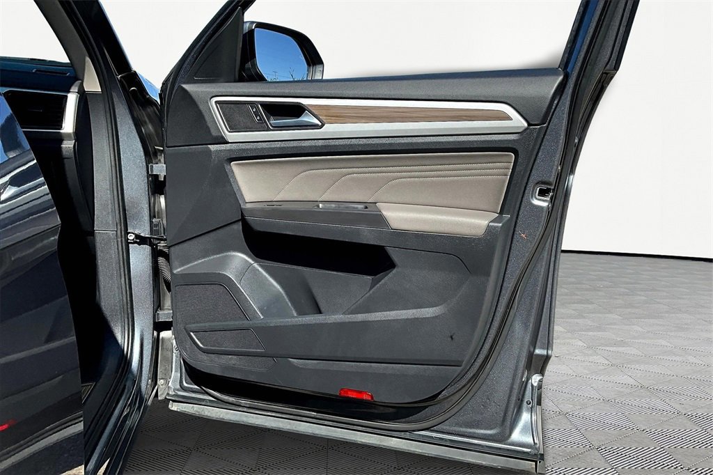 Used 2023 Volkswagen Atlas SEL image 24