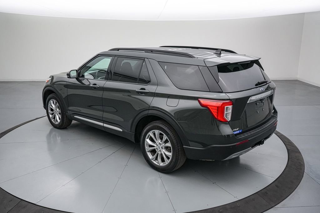 Certified 2024 Ford Explorer XLT w/ Equipment Group 202A AWD/4WD image 7