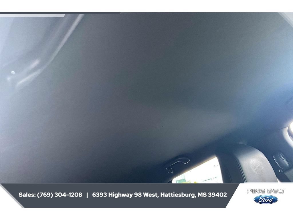 Used 2024 Jeep Compass Trailhawk AWD/4WD image 16
