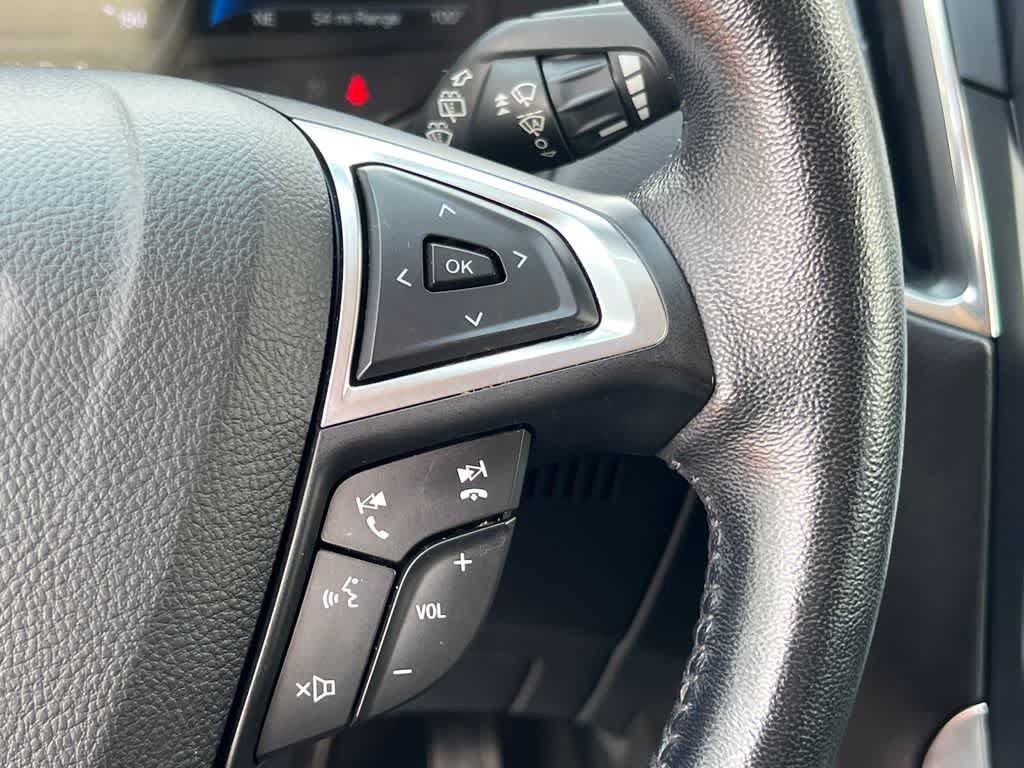 Certified 2022 Ford Edge Titanium AWD/4WD image 27