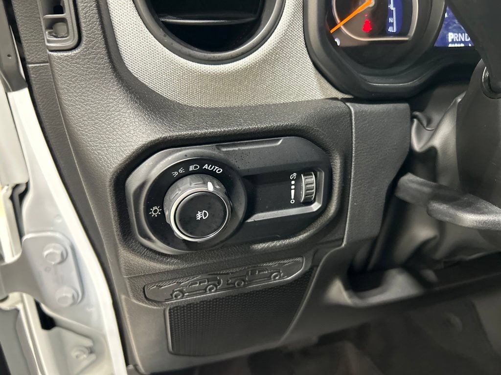 Used 2024 Jeep Wrangler Sport AWD/4WD image 14