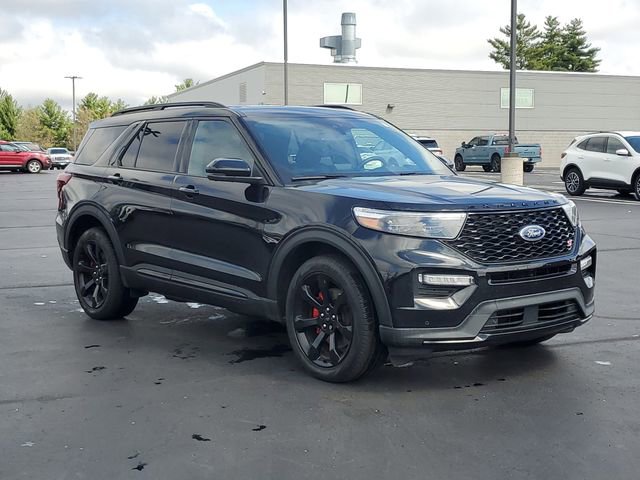 Certified 2023 Ford Explorer ST w/ Equipment Group 401A AWD/4WD image 2