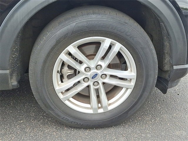 Certified 2022 Ford Explorer XLT w/ Equipment Group 202A image 8