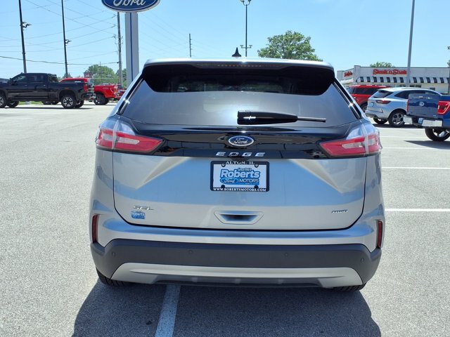 Certified 2023 Ford Edge SEL w/ Convenience Package AWD/4WD image 4
