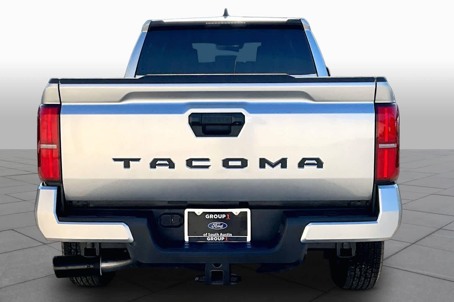 Used 2025 Toyota Tacoma SR5 RWD image 5