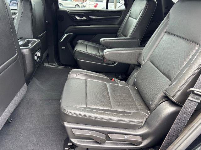 Used 2021 GMC Yukon Denali w/ Denali Premium Package AWD/4WD image 15