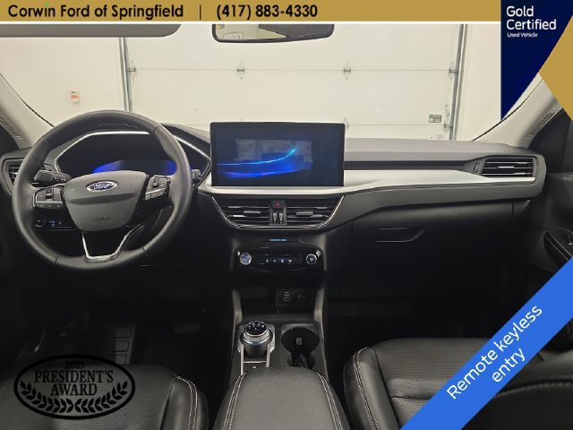 Certified 2025 Ford Escape Platinum AWD/4WD image 14