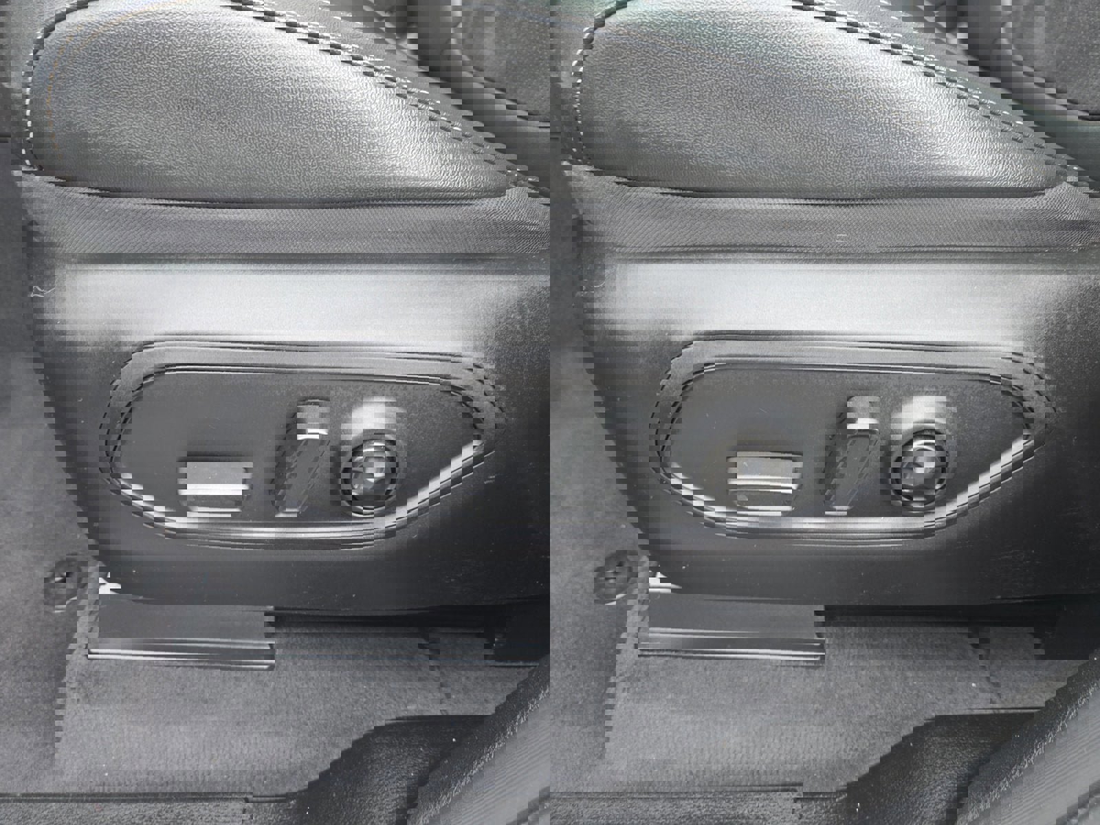 Used 2023 Jeep Grand Cherokee L Laredo image 12