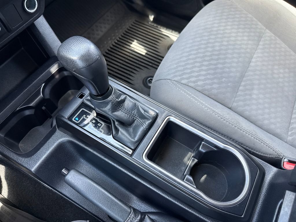 Used 2021 Toyota Tacoma SR w/ SR Convenience Package RWD image 22