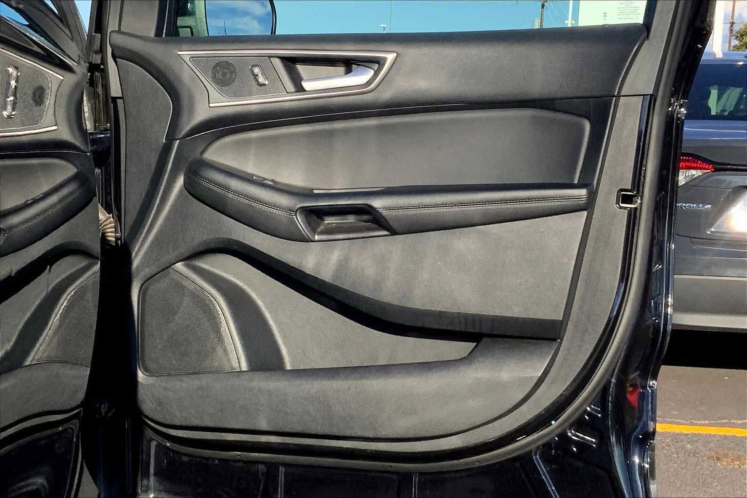 Certified 2024 Ford Edge SEL image 43