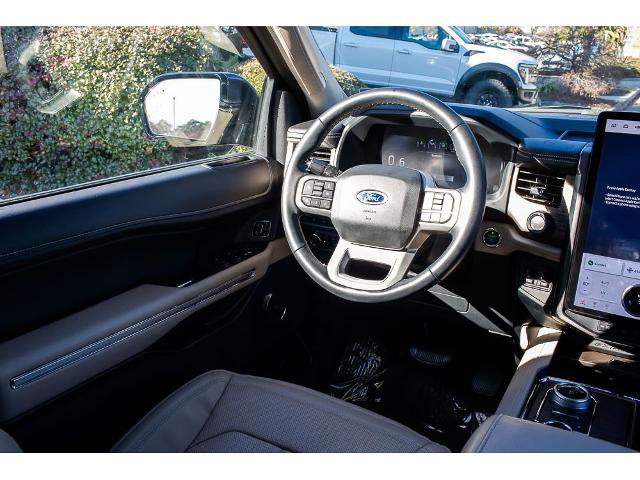 Certified 2024 Ford Expedition Limited image 13
