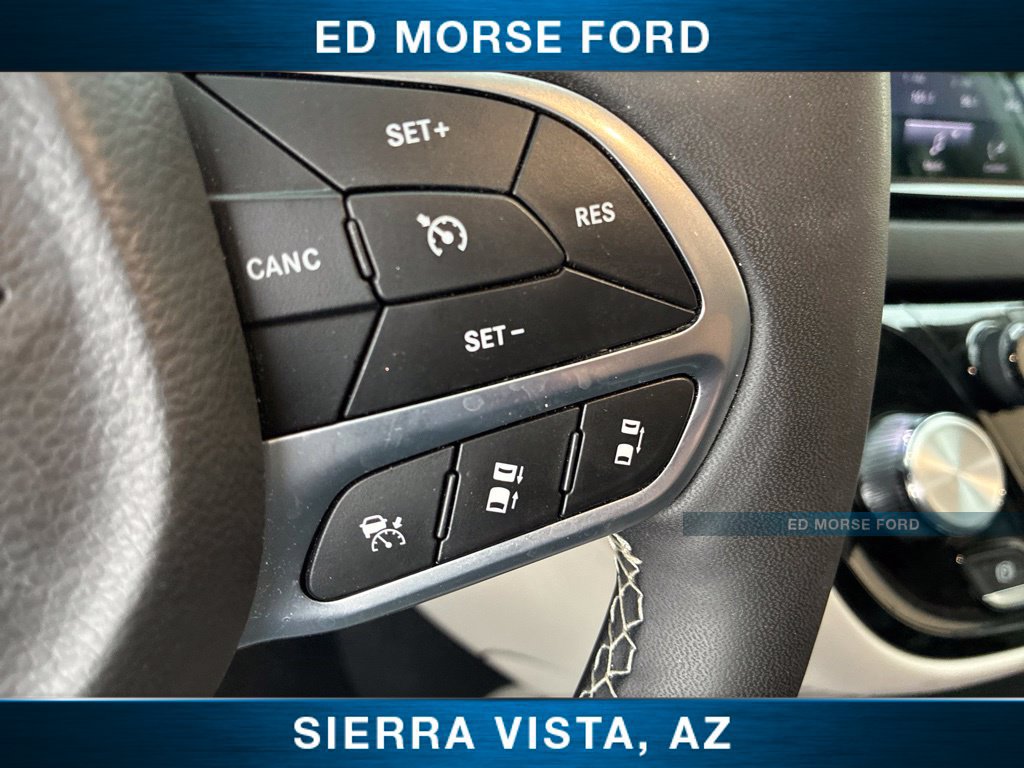 Used 2024 Chrysler Pacifica Touring-L FWD image 28