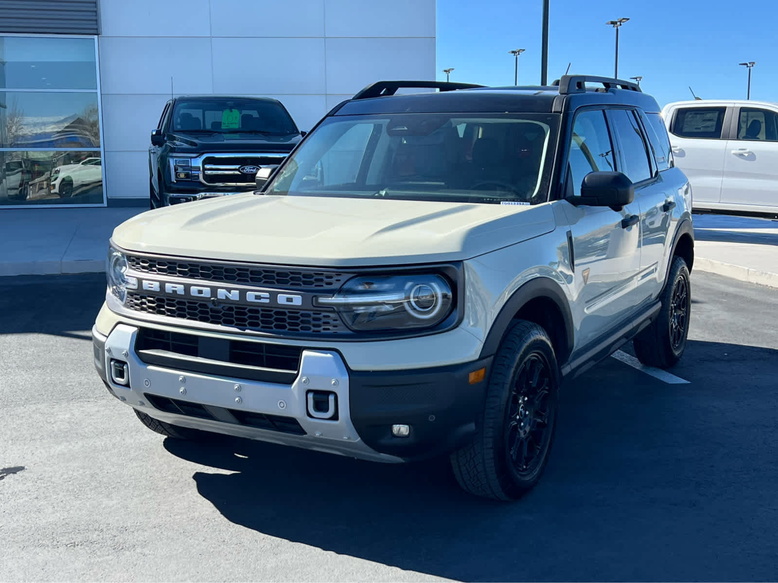Certified 2025 Ford Bronco Sport Badlands w/ Badlands Tech Package AWD/4WD image 2