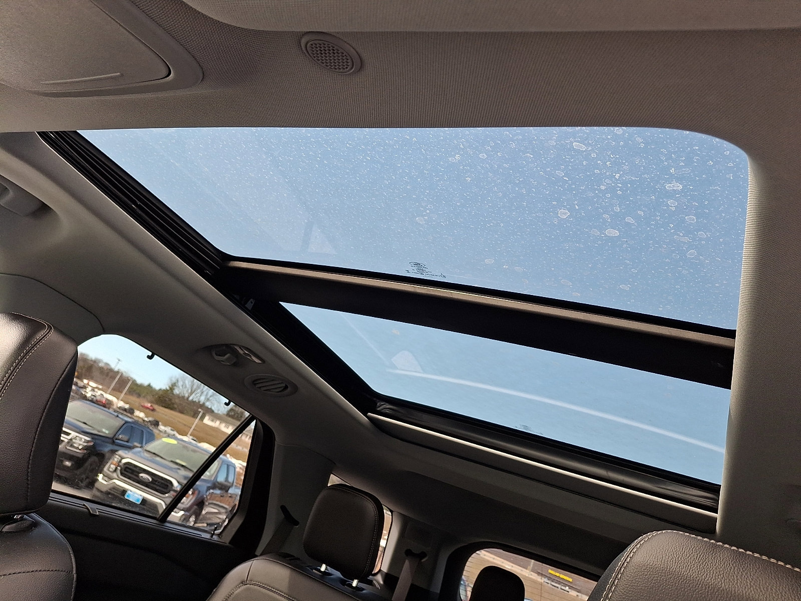 Certified 2023 Ford Explorer Limited w/ Limited Technology Package image 15