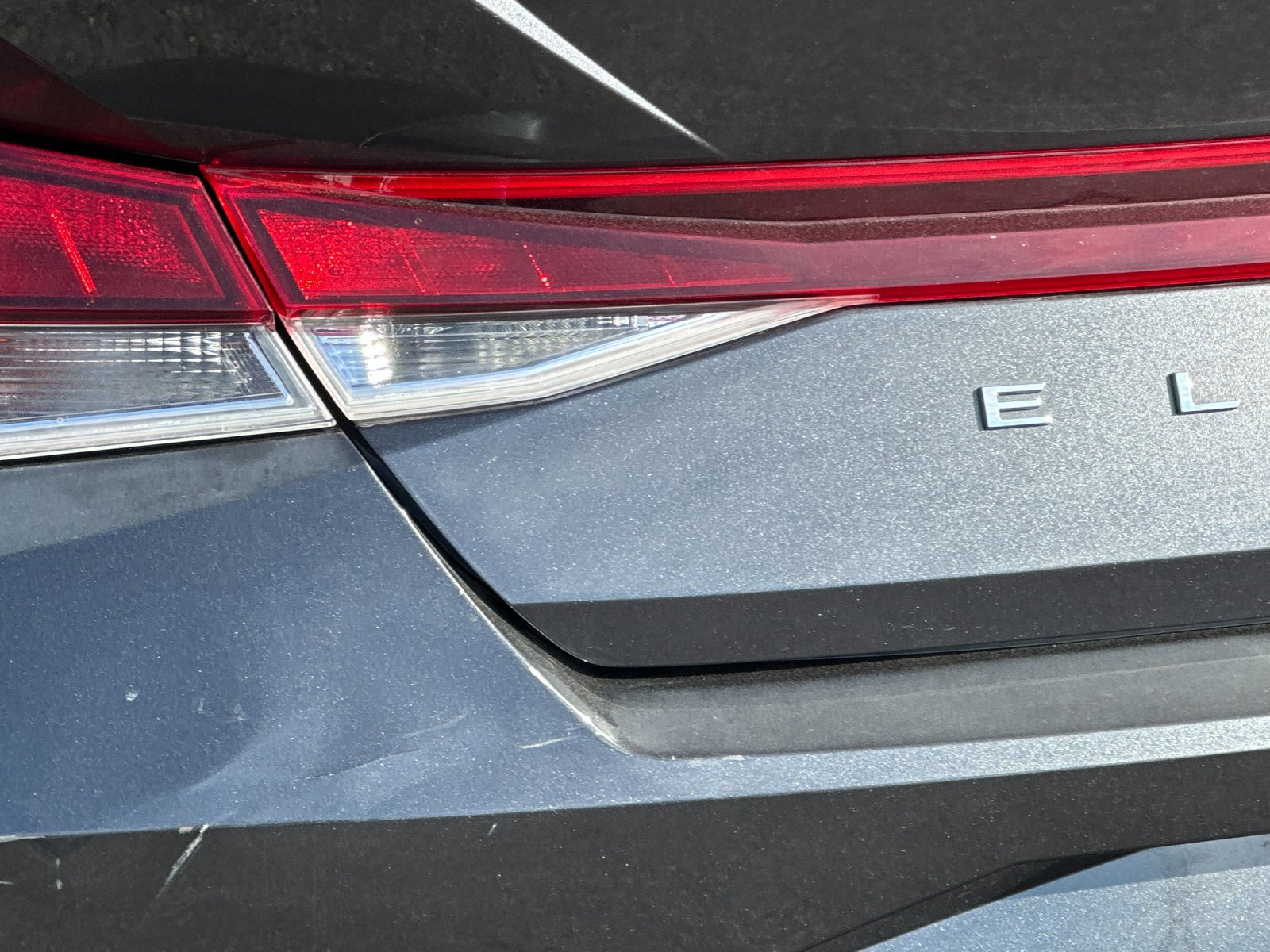 Used 2021 Hyundai Elantra SEL image 25