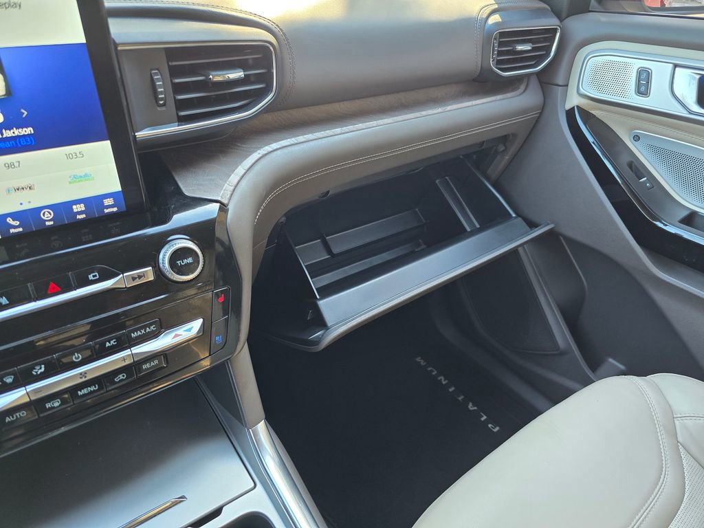 Certified 2022 Ford Explorer Platinum w/ Equipment Group 601A image 43