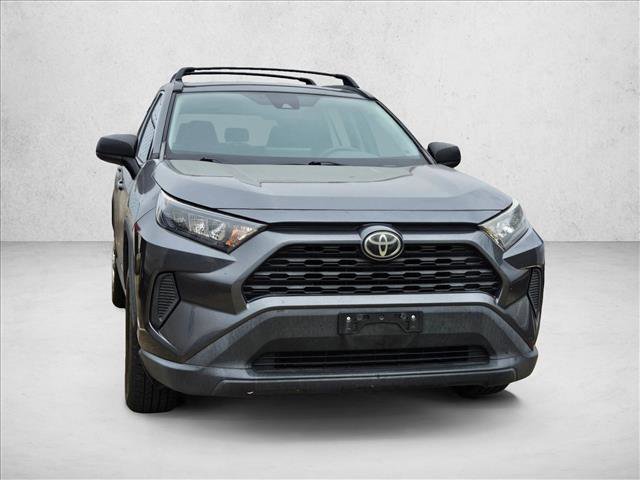 Used 2019 Toyota RAV4 LE image 3