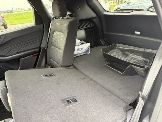 Certified 2024 Ford Escape Active AWD/4WD image 30