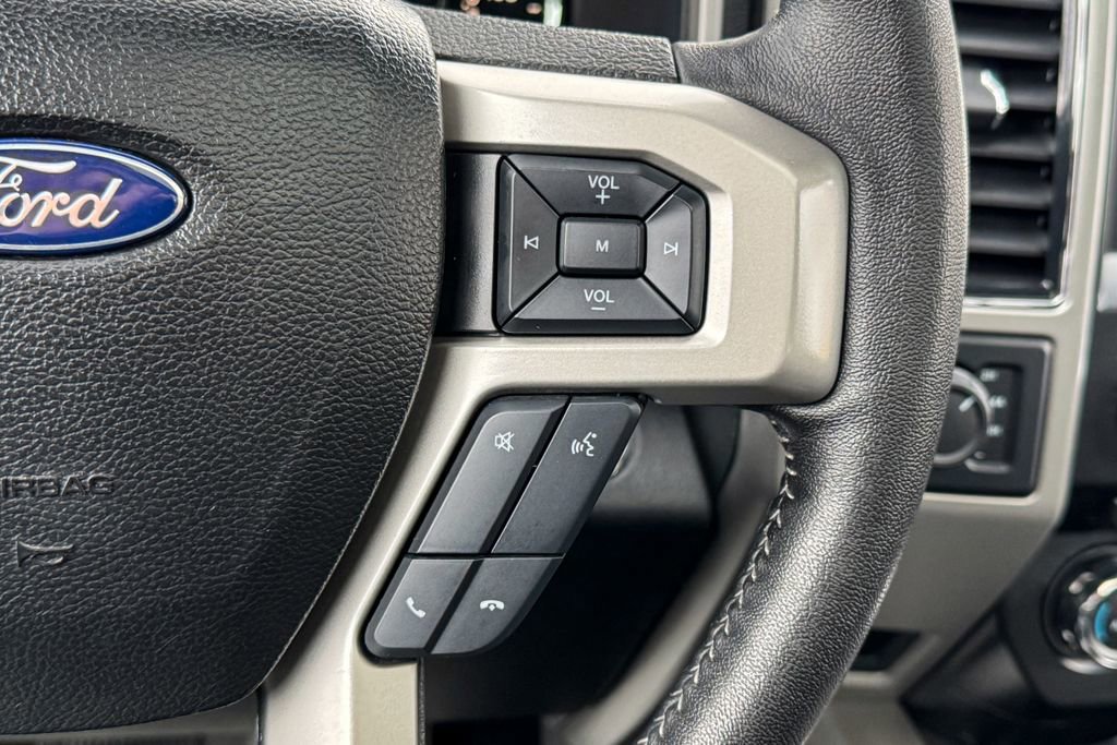 Certified 2017 Ford F150 Lariat image 32