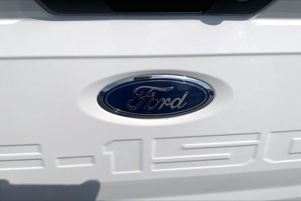 Certified 2022 Ford F150 XLT w/ Equipment Group 301A Mid AWD/4WD image 31