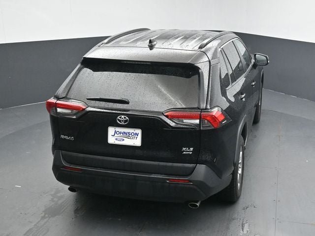 Used 2023 Toyota RAV4 XLE AWD/4WD image 25