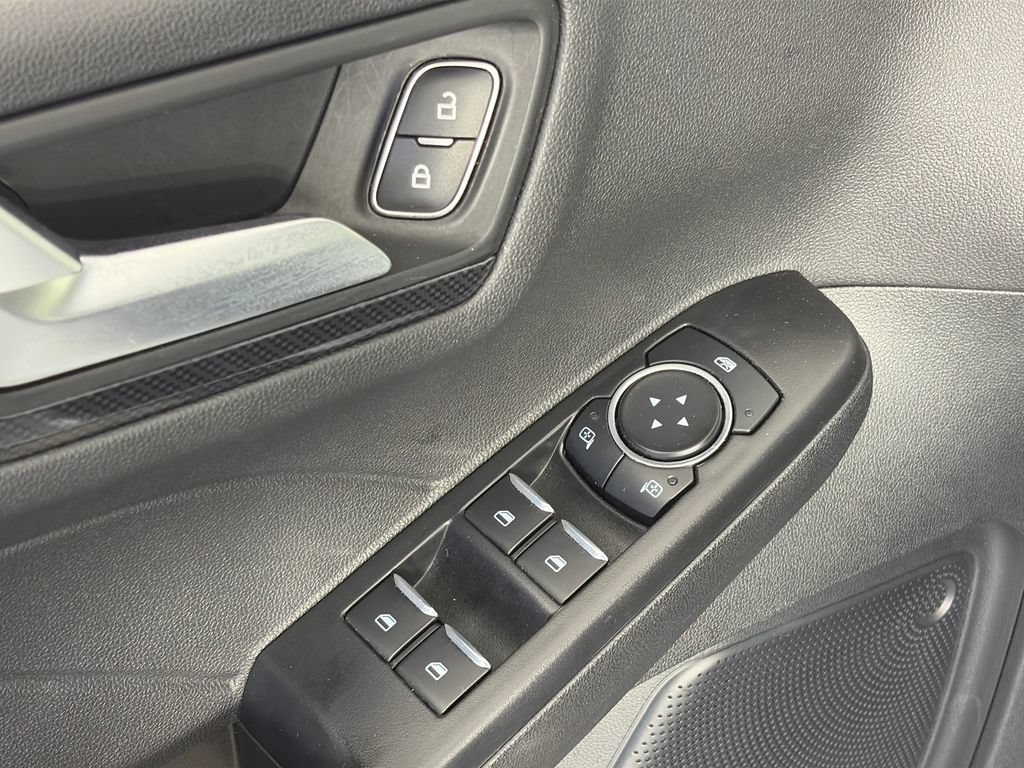 Certified 2025 Ford Escape ST-Line Select AWD/4WD image 25