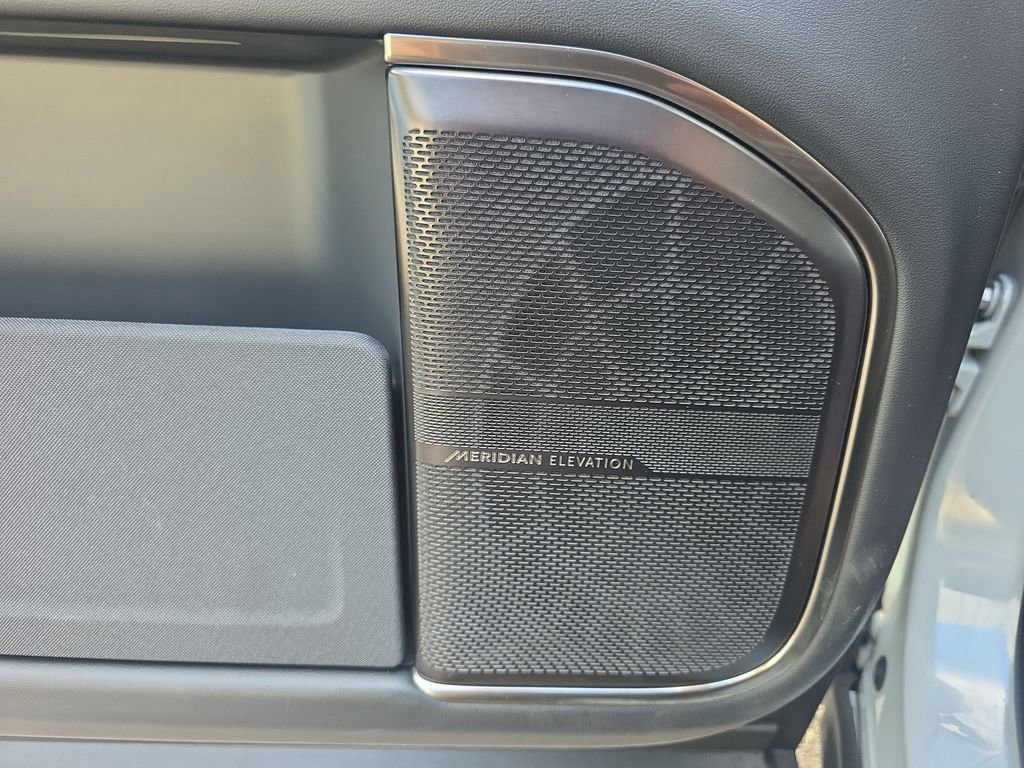 Used 2022 Rivian R1T Adventure image 22