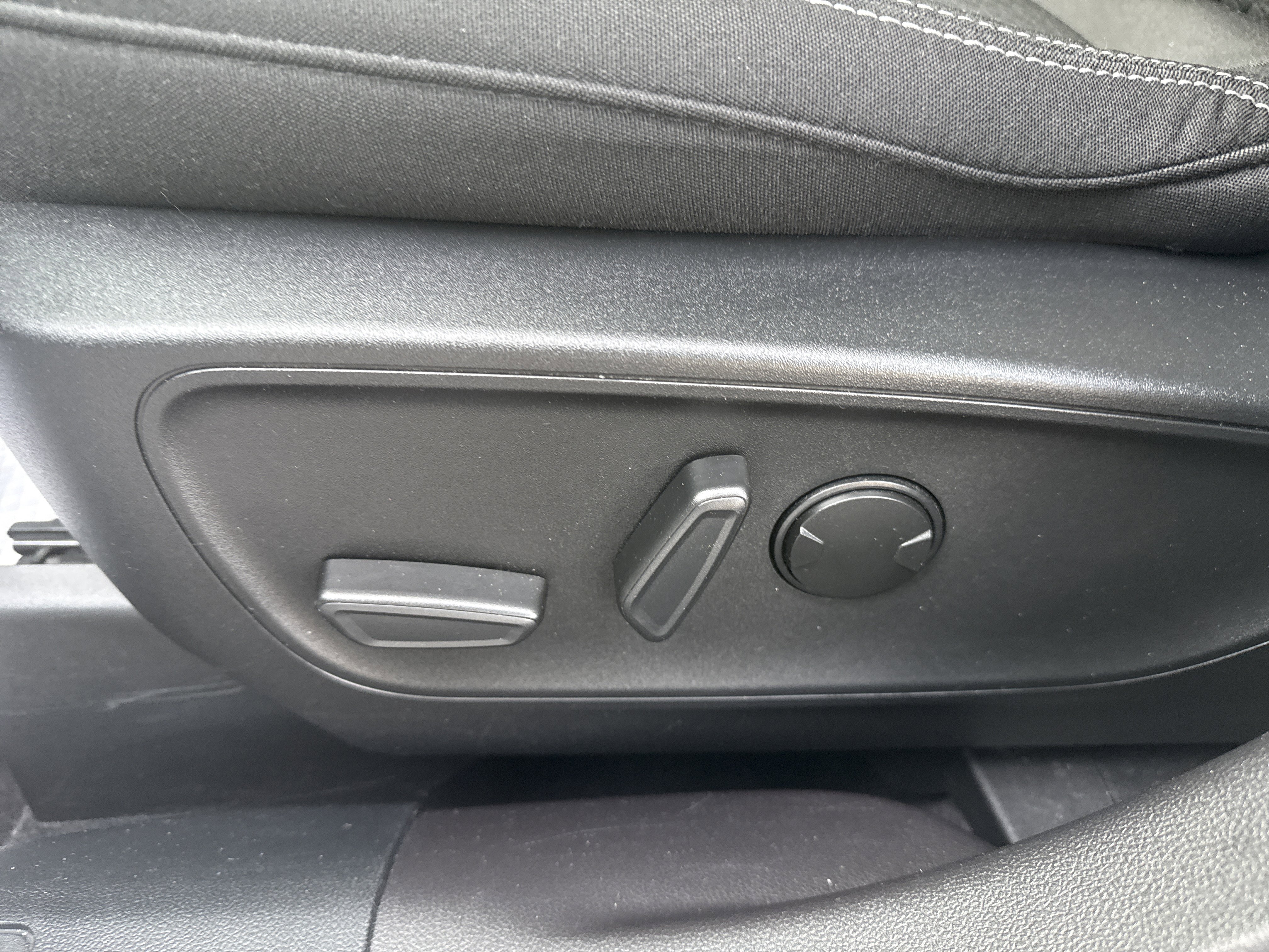 Certified 2023 Ford Escape Active w/ Tech Pack #2 image 16