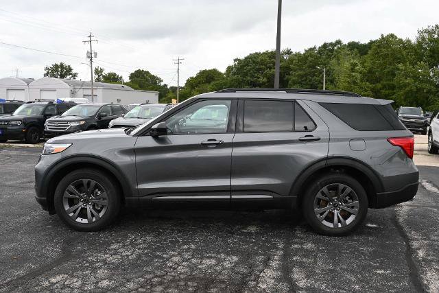 Certified 2023 Ford Explorer XLT w/ Equipment Group 202A AWD/4WD image 4