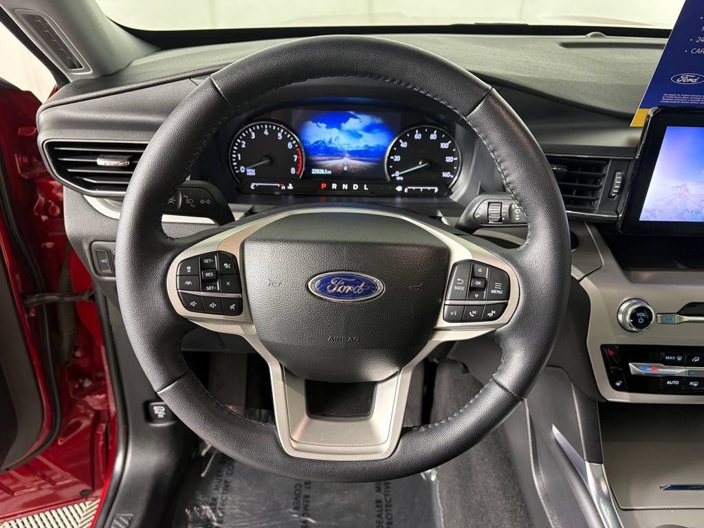 Certified 2023 Ford Explorer XLT w/ Equipment Group 202A AWD/4WD image 16