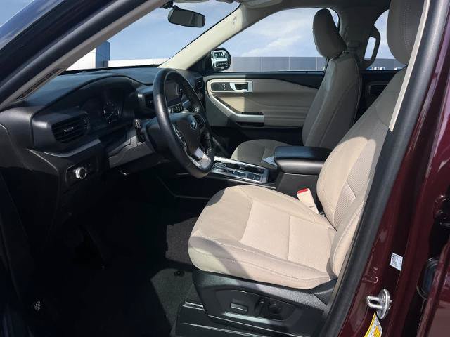 Certified 2023 Ford Explorer XLT RWD image 10