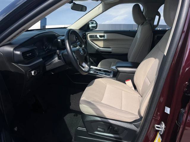 Certified 2023 Ford Explorer XLT RWD image 10