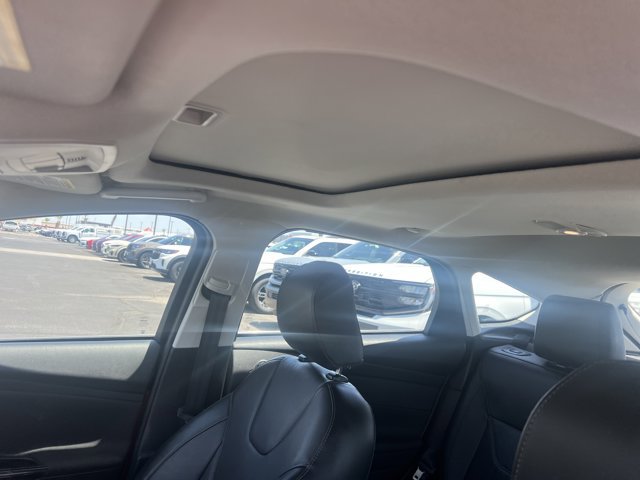 Certified 2018 Ford Focus Titanium FWD image 11