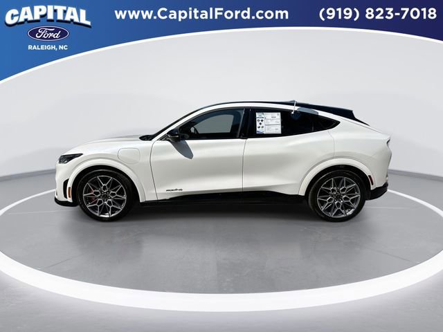 Certified 2025 Ford Mustang Mach-E GT image 3