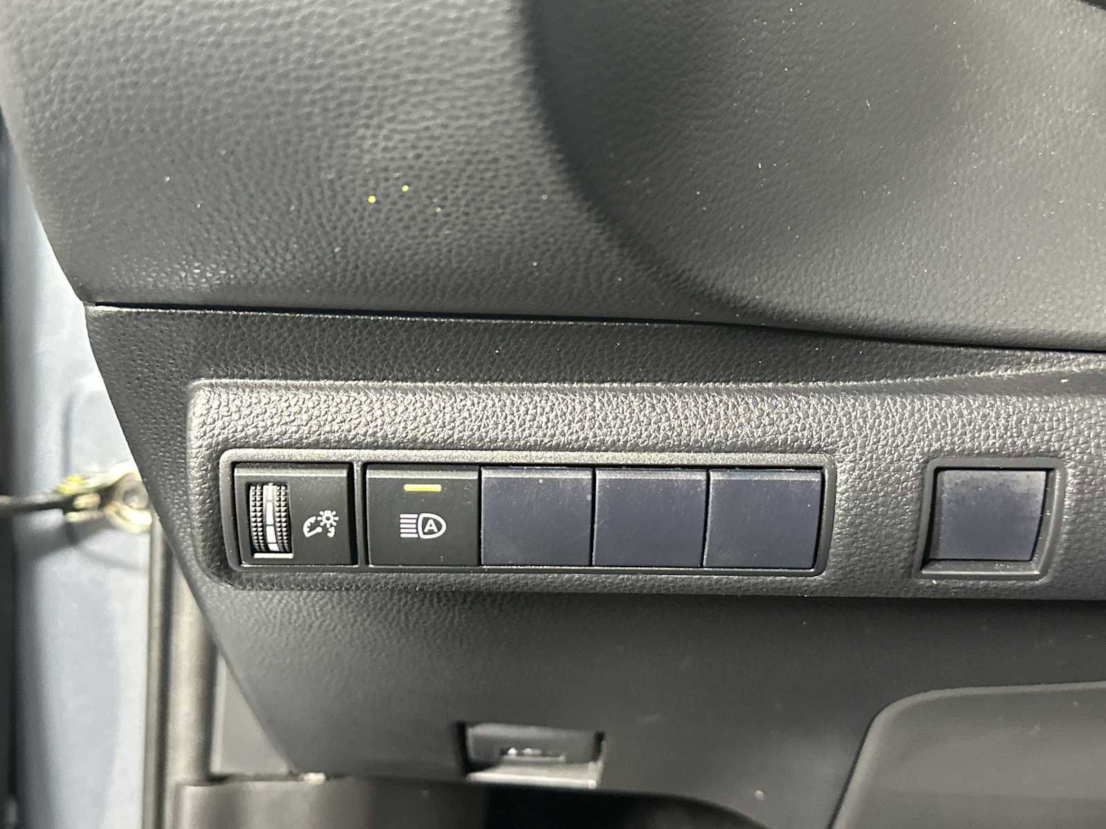Used 2021 Toyota Corolla SE FWD image 26