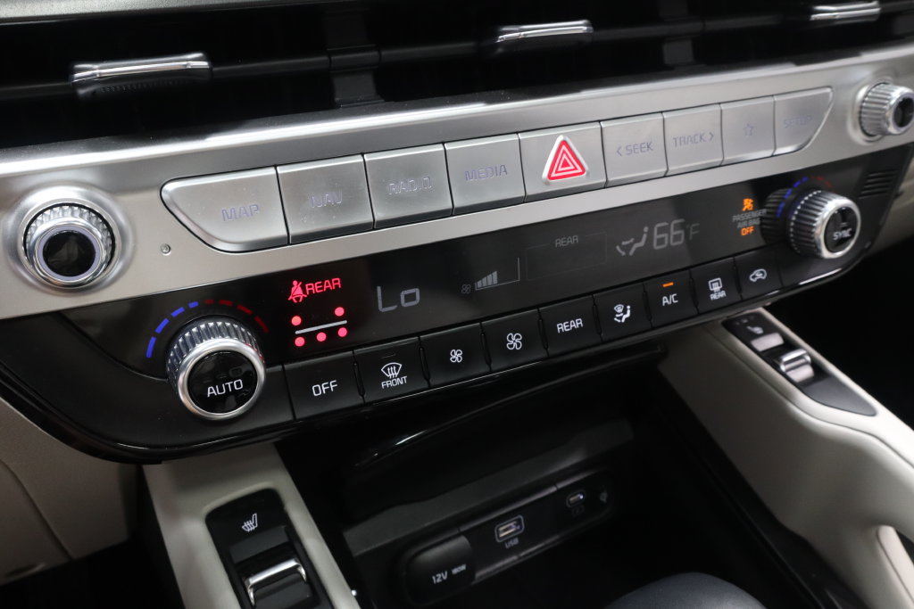 Used 2023 Kia Telluride S w/ S Sunroof Package FWD image 32