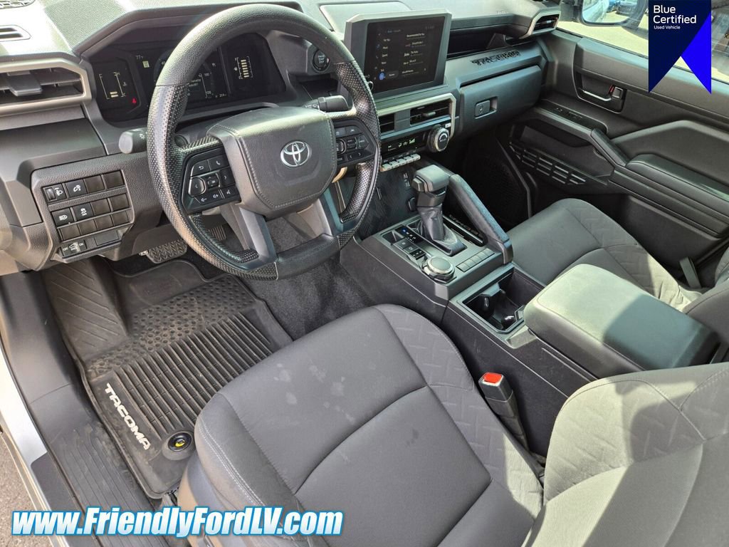 Used 2025 Toyota Tacoma SR AWD/4WD image 11
