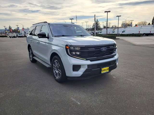 Certified 2025 Ford Expedition Active AWD/4WD image 11