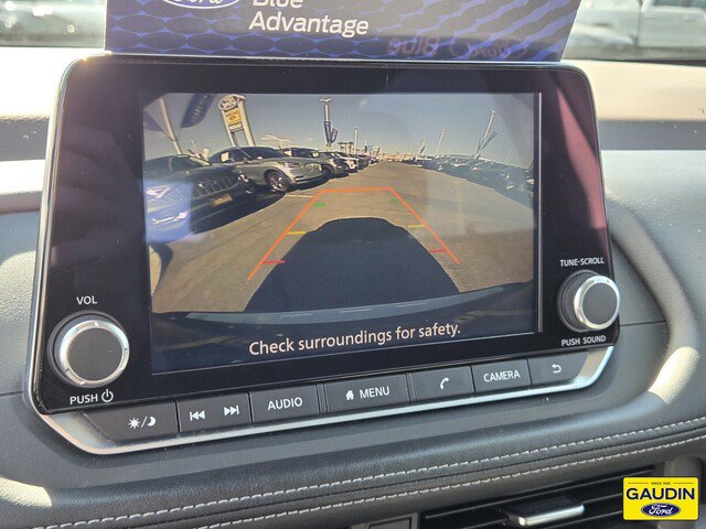 Used 2023 Nissan Rogue SV FWD image 22