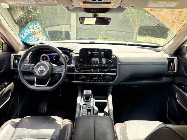 Used 2024 Nissan Pathfinder Platinum w/ Black Appearance Package FWD image 7