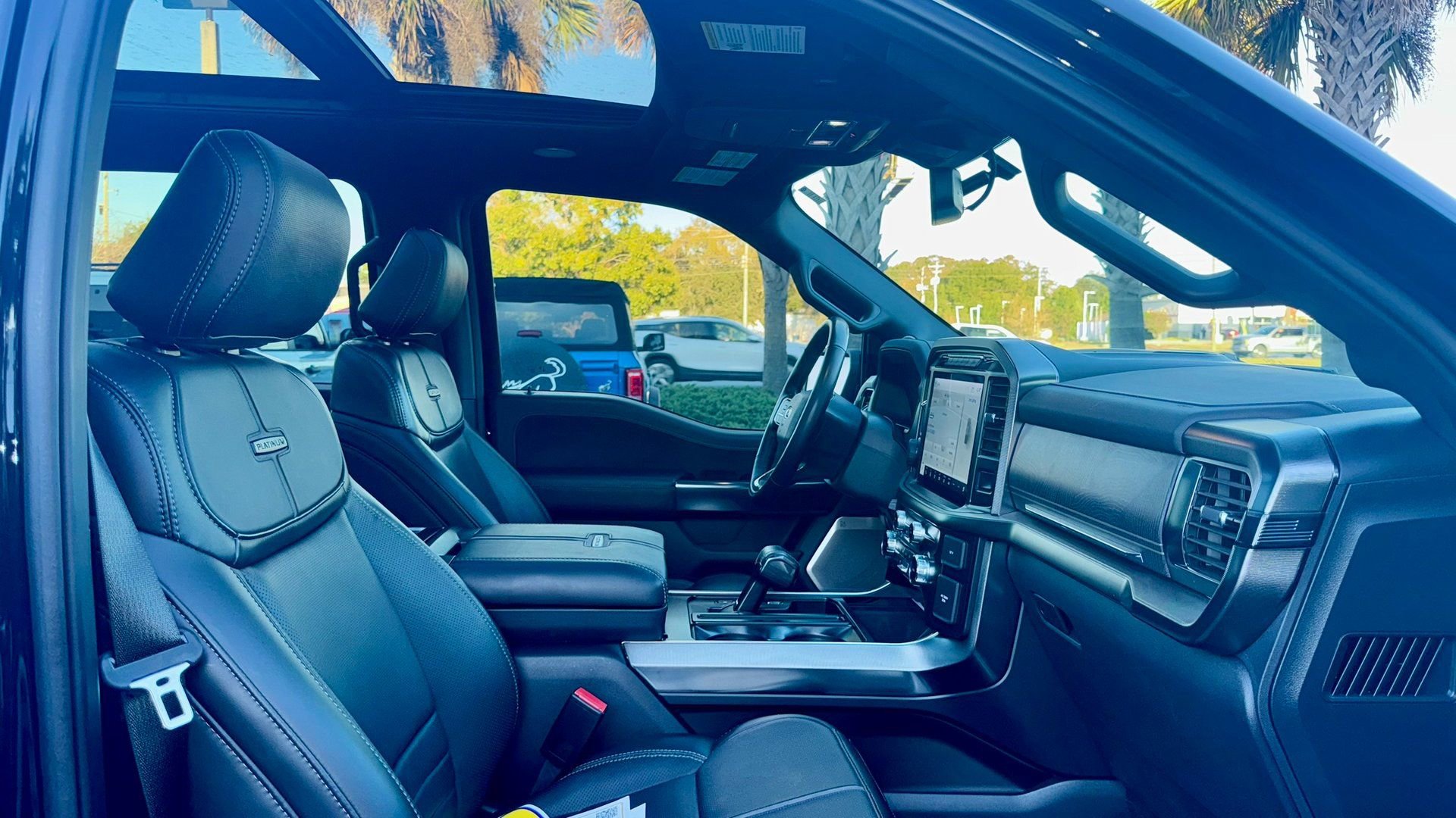 Certified 2023 Ford F150 Platinum w/ Equipment Group 701A High image 10