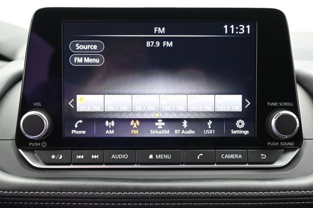 Used 2025 Nissan Rogue SV FWD image 19